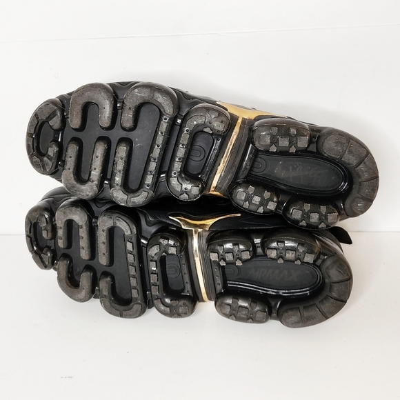 Nike Air VaporMax Plus Black Gold Sneakers Men's Size 10 - Picture 6 of 8